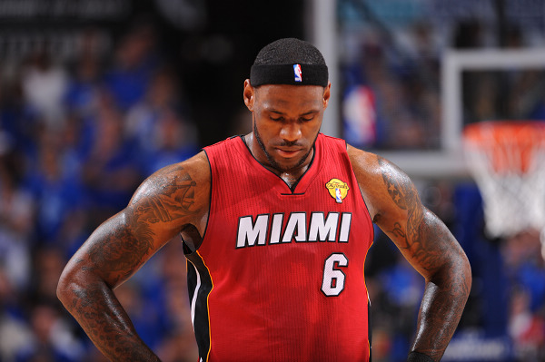 雷霆vs太阳前瞻：亚历山大复出，雷霆冲击队史最长连胜纪录（雷霆迎战太阳前瞻：亚历山大回归，剑指队史最长连胜）