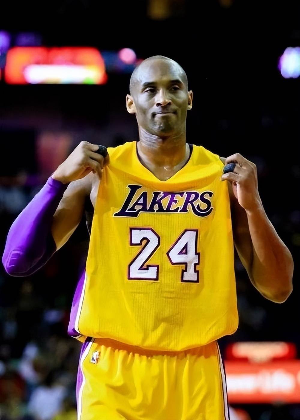 安东尼-戈登：理解伊萨克的感受；很开心没有自己的转会传闻（安东尼-戈登：理解伊萨克处境，庆幸未被转会传闻困扰）