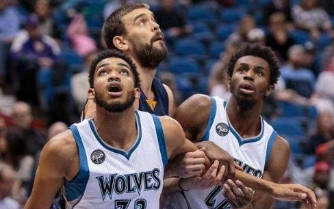 足球赛场上，落后不是借口，实力才是王道（足球场上，落后不找借口，实力说话）