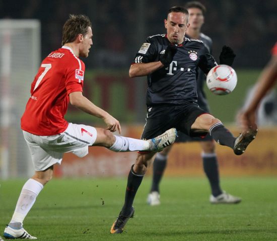 2球3助，奥利塞是有统计以来德甲单场造5球最年轻的拜仁球员（奥利塞2球3助，成德甲有统计以来拜仁最年轻的单场参与5球者）