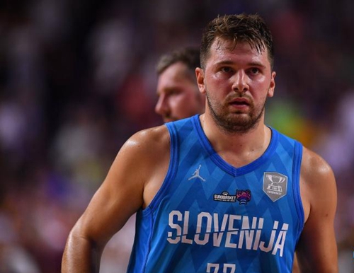 官方：小基恩退出本期意大利国家队集训，坎比亚吉递补入选（意大利国家队官宣：小基恩退出本期集训，坎比亚吉补入名单）