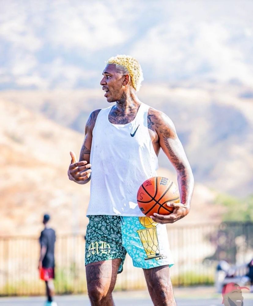 托纳利：我们把握机会不够好，然后每过一分钟比赛就会更沉重（托纳利：机会没抓住，时间越往后比赛越艰难）