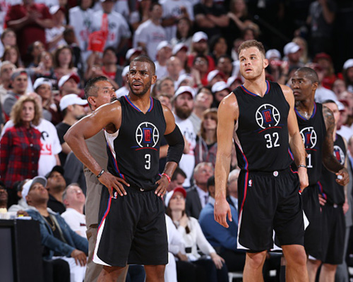 王浩然三分手起刀落完成绝杀，山东落后3分要2分但空篮不进（王浩然三分一剑封喉完成绝杀，山东落后3分欲取2分却空篮不中）