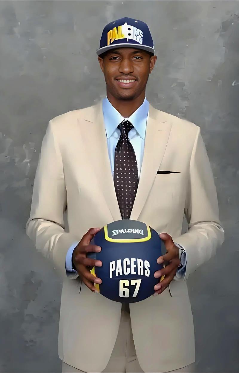 查理-亚当：麦克托米奈的精彩倒钩足以比肩齐达内的天外飞仙（亚当盛赞麦克托米奈：这记倒钩堪比齐达内的天外飞仙）