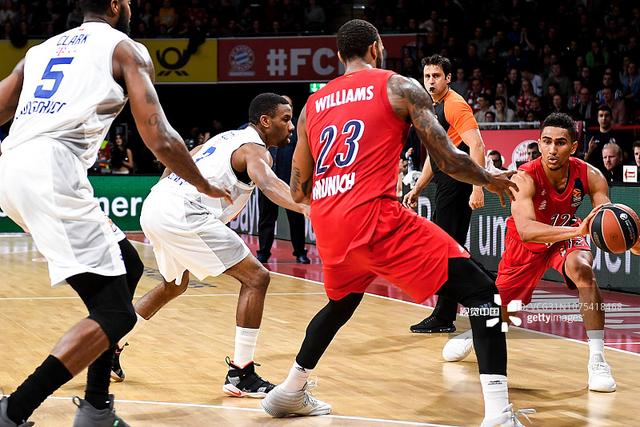 哈利伯顿：希望到月底的时候我能开始进行一对一的训练（哈利伯顿：争取在月底开启一对一训练）